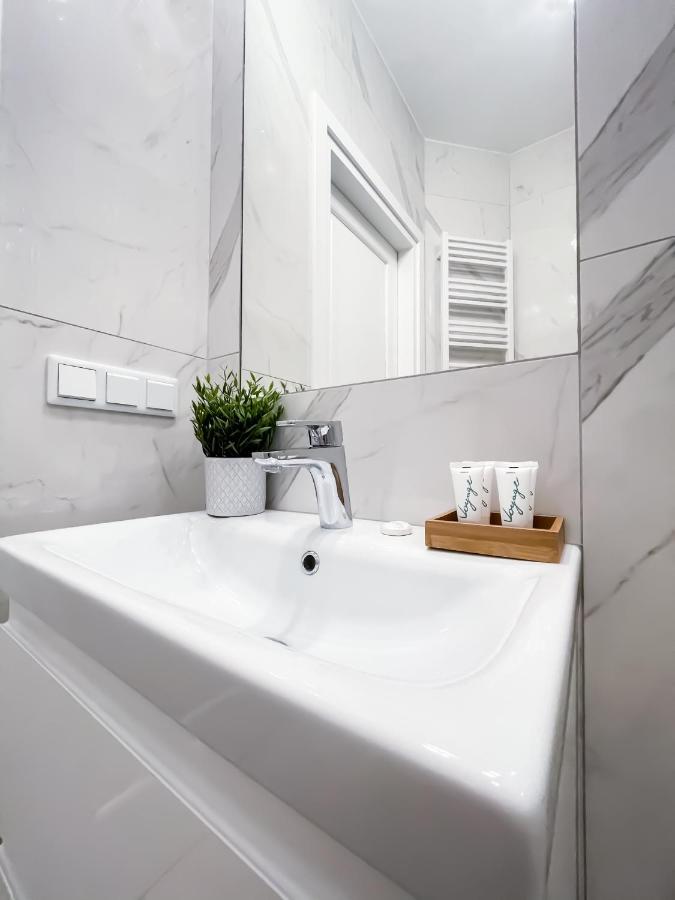 Warsaw Seasons By Alluxe Boutique Apartments Buitenkant foto