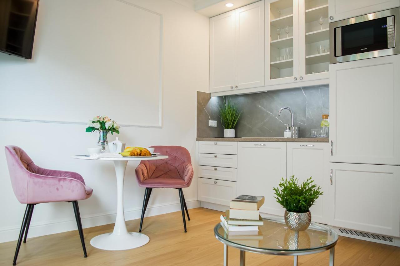 Warsaw Seasons By Alluxe Boutique Apartments Buitenkant foto