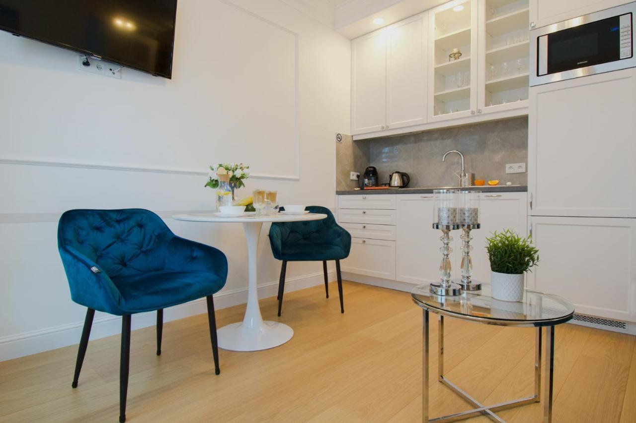 Warsaw Seasons By Alluxe Boutique Apartments Buitenkant foto