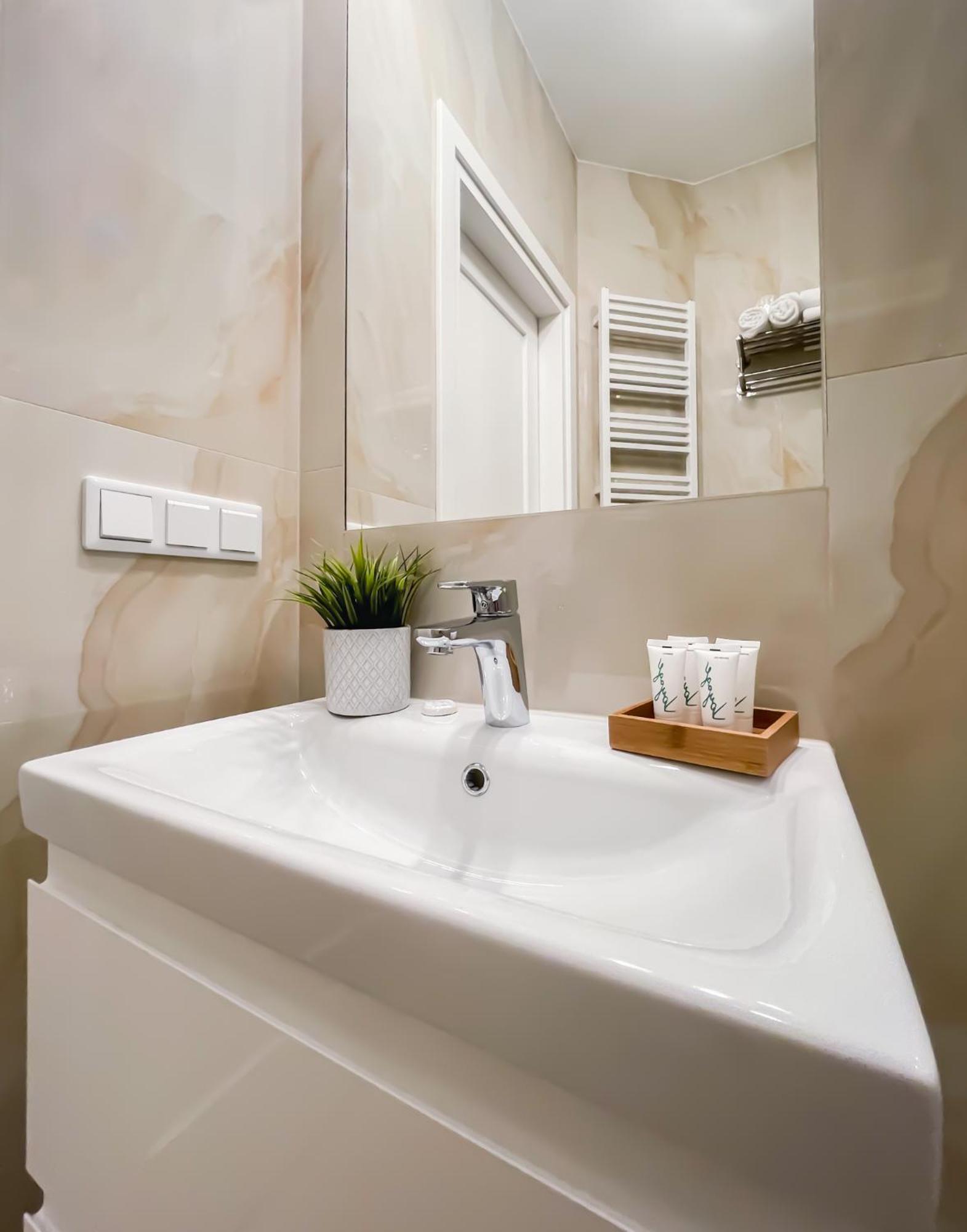 Warsaw Seasons By Alluxe Boutique Apartments Kamer foto